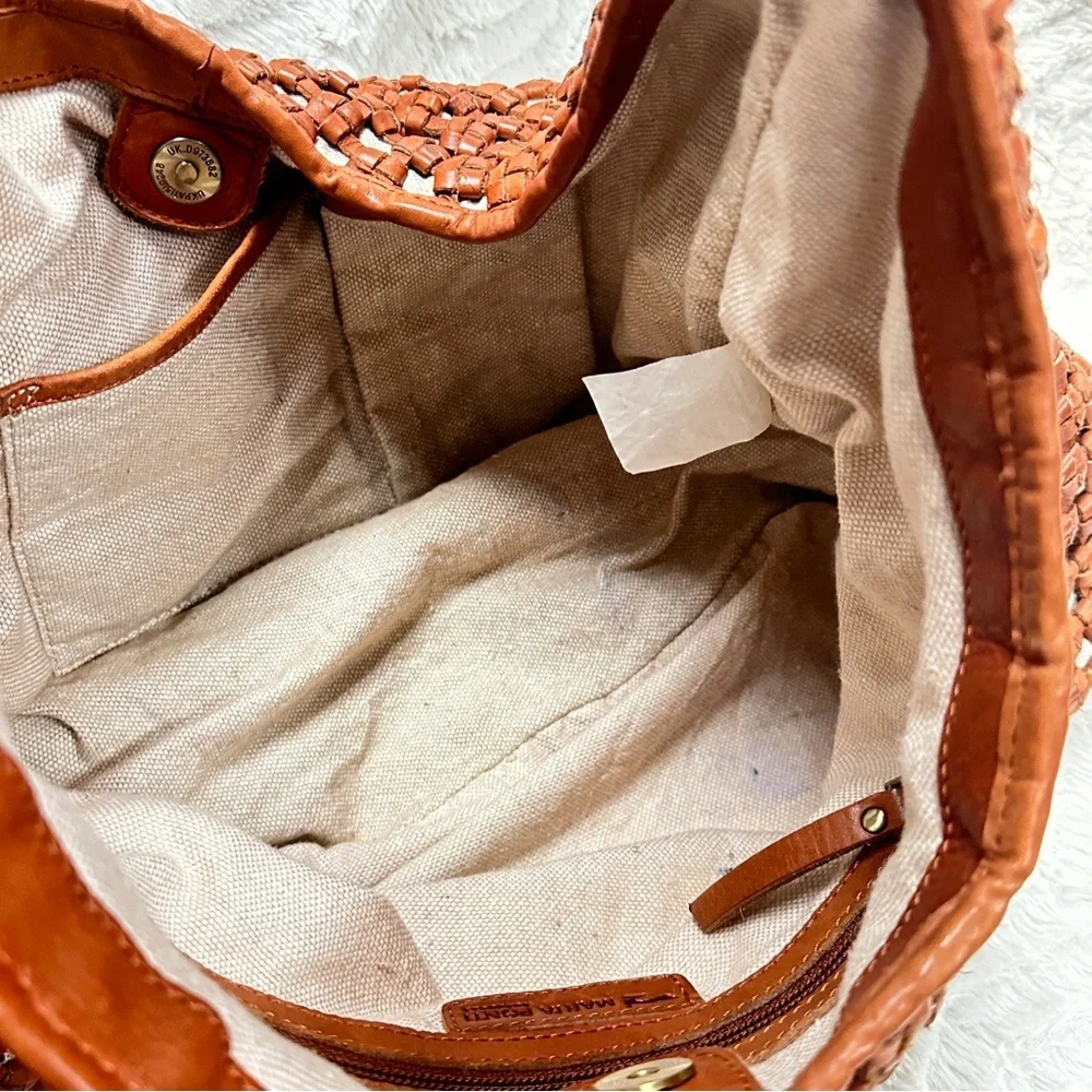 Marta Ponti Portugal | Large Rich Carmel Brown Genuine Woven Leather Hobo Bag - Picture 8 of 13